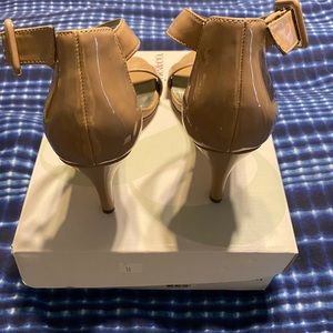 Style and Company beige heels size 7